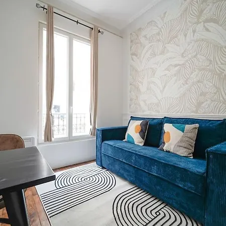 Daire Niepce - Blue Flat Next To Avenue Du Maine